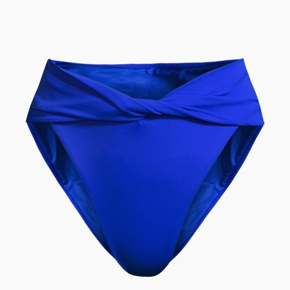 Agua Bendita Blue bottoms
High rise
new with tags